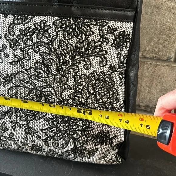 NWT Patricia Nash. Chantilly Lace bag - Picture 8 of 9